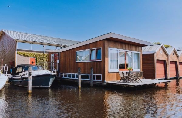 Ferienhaus mit Boot in Holland am Uitgeestermeer